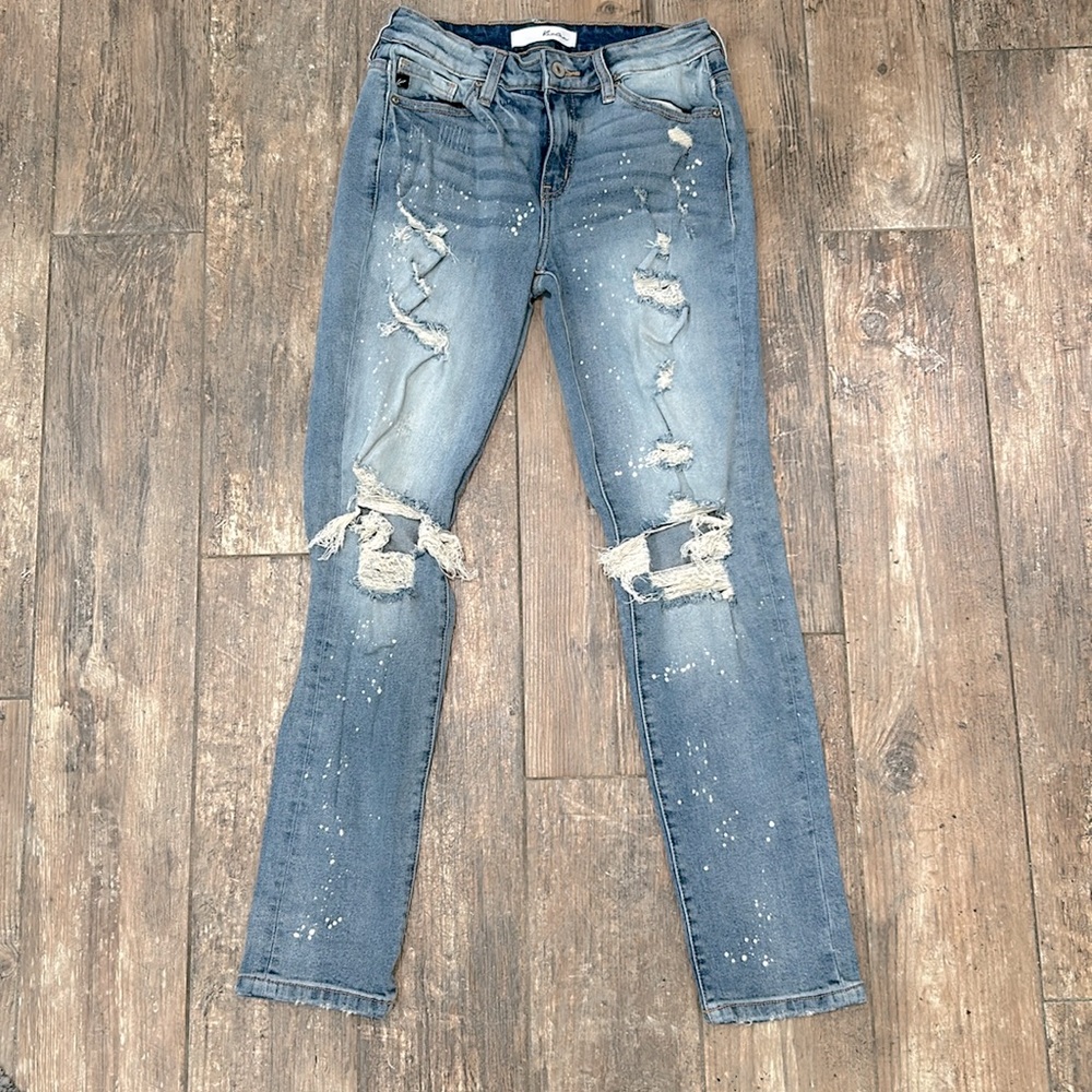 KanCan Distressed Jeans